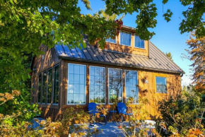 Skagit Valley Farmland View Cabin